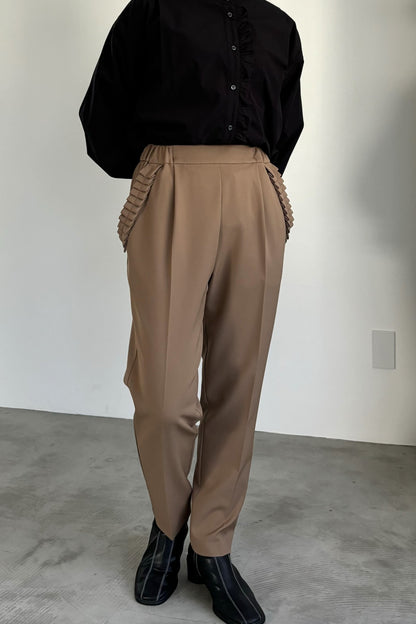 ストレッチテーパードパンツ　23083