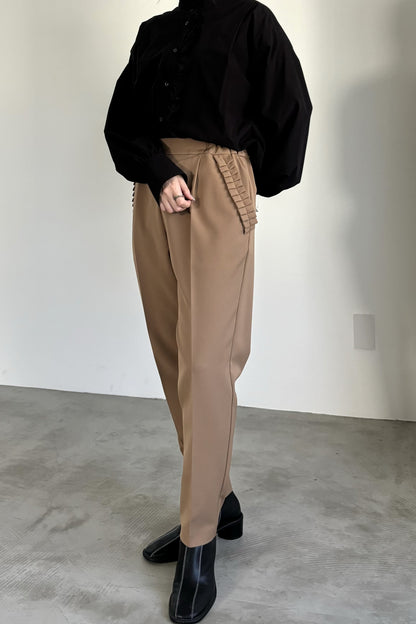 ストレッチテーパードパンツ　23083