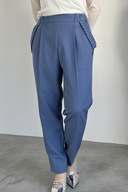 ストレッチテーパードパンツ　23083