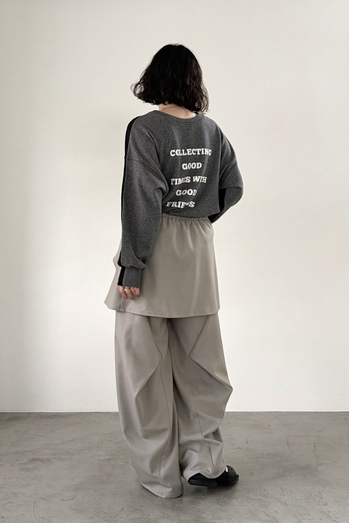 バックデザインカルゼパンツ　F2174