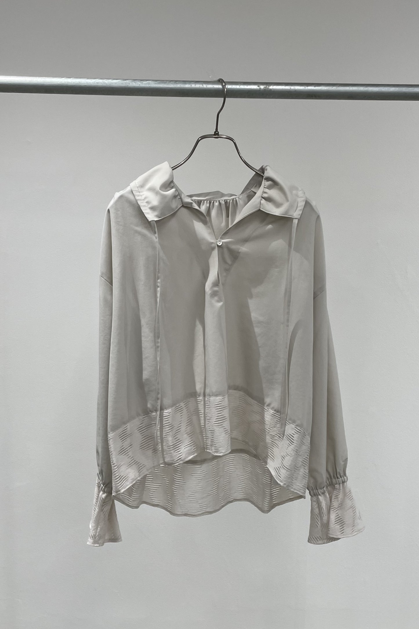 スキッパージャガードブラウス　15732