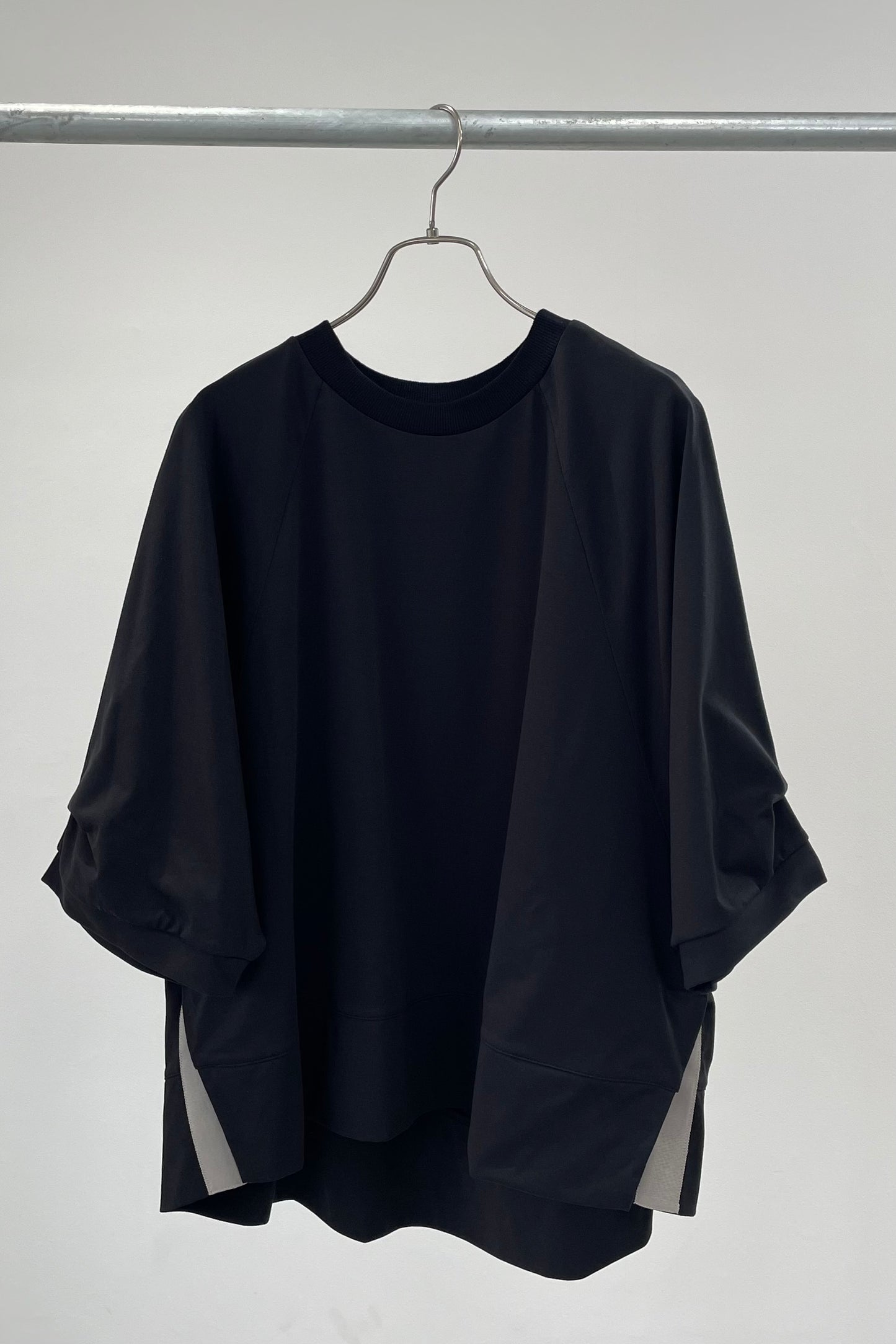 バックロゴドルマンカットソー　35366