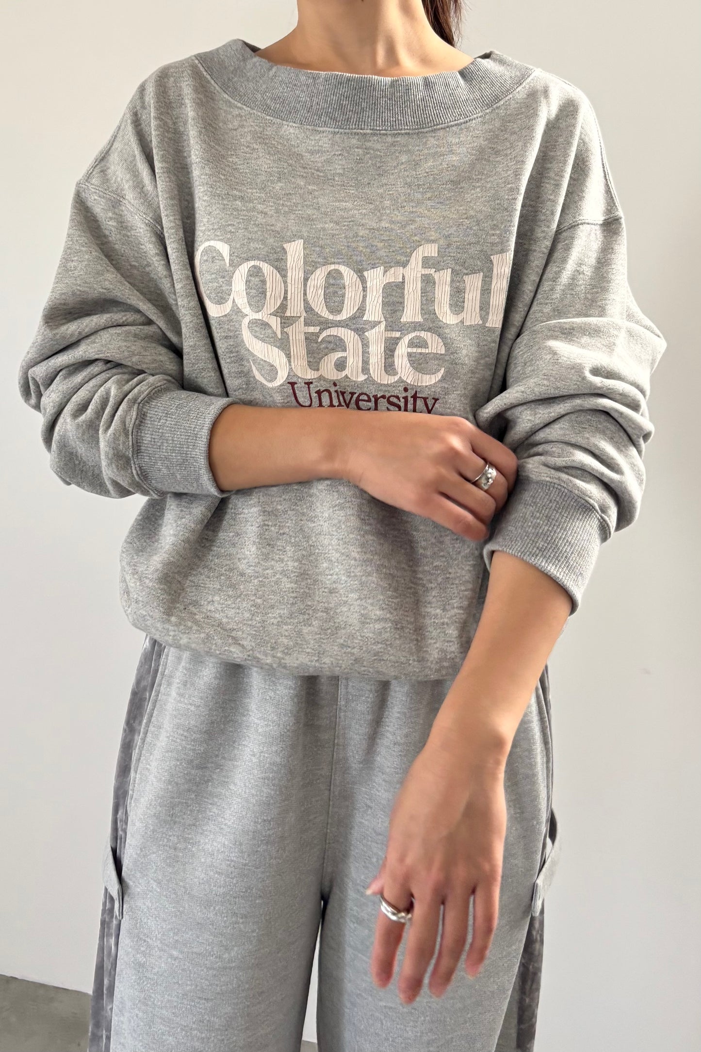 2WAYオフショルロゴスウェット　F3292