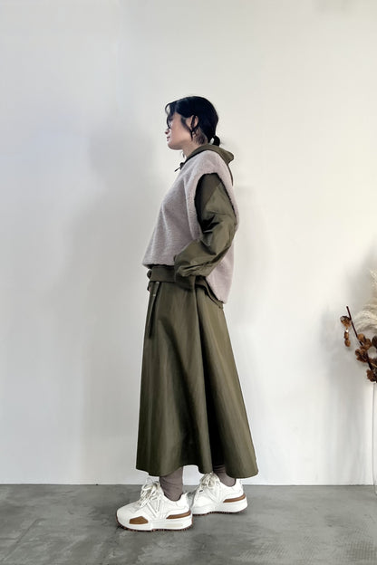 Vネックボアベスト　M10000