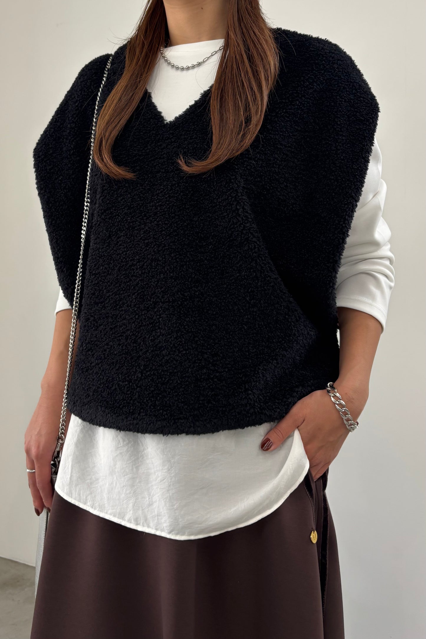 Vネックボアベスト　M10000