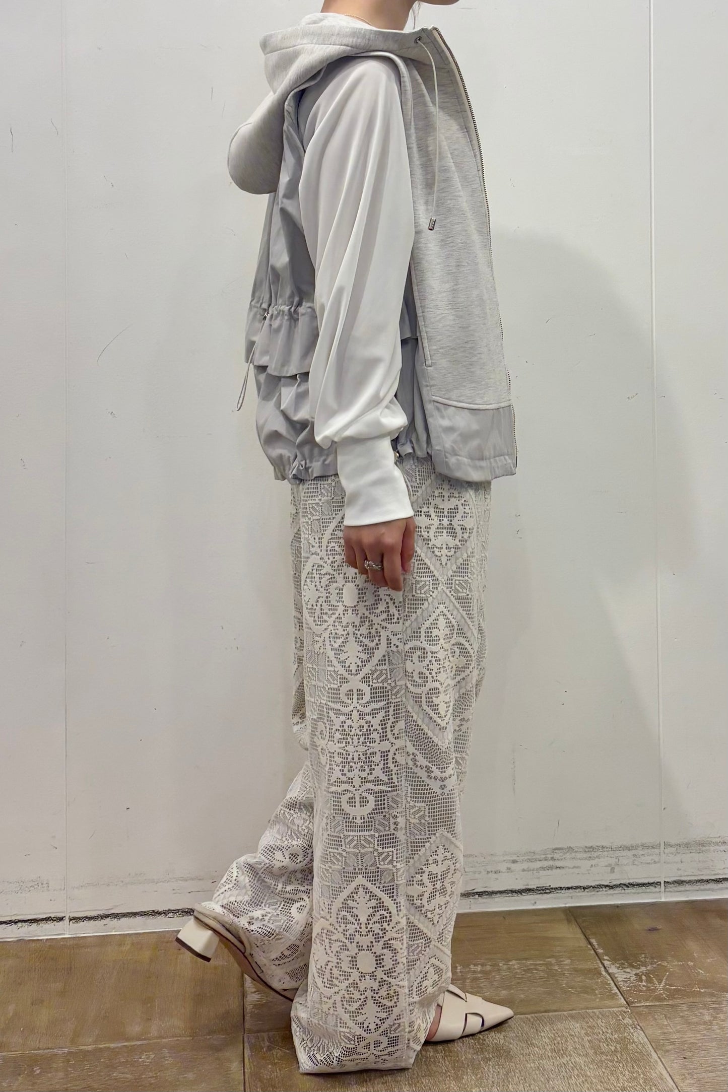 タフタフリルボンディングベスト　35591