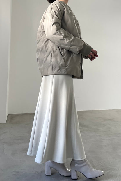 シームレスダウンジャケット　15825