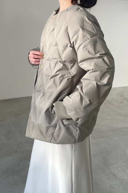 シームレスダウンジャケット　15825