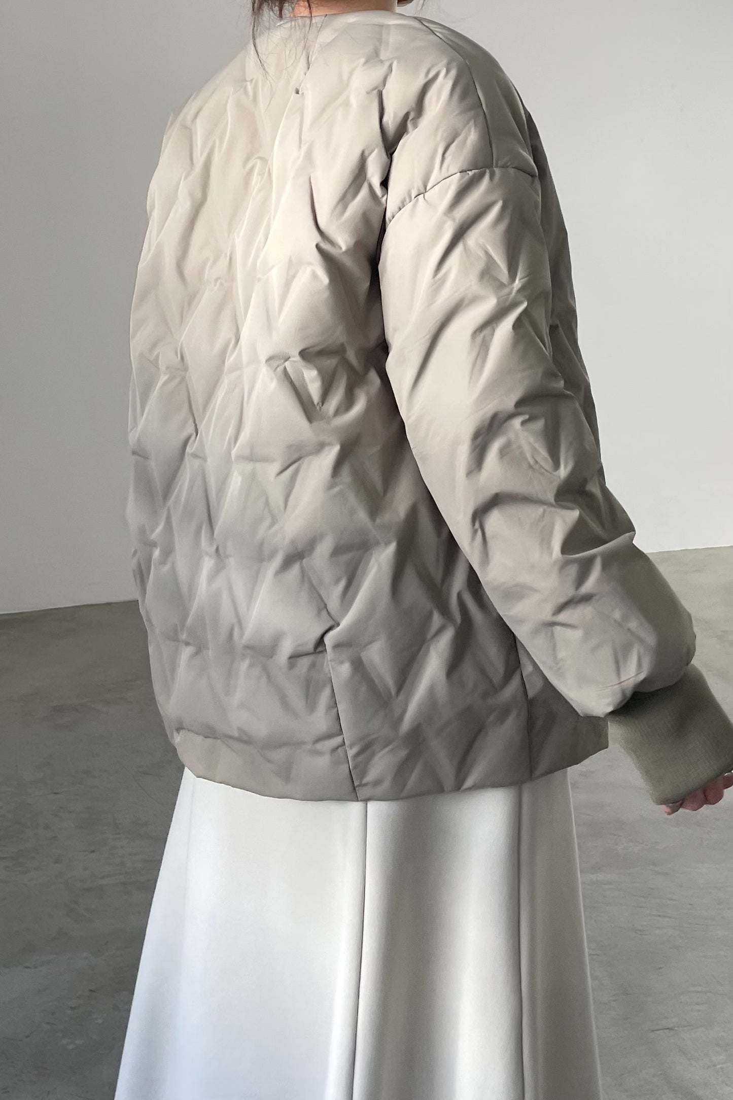 シームレスダウンジャケット　15825