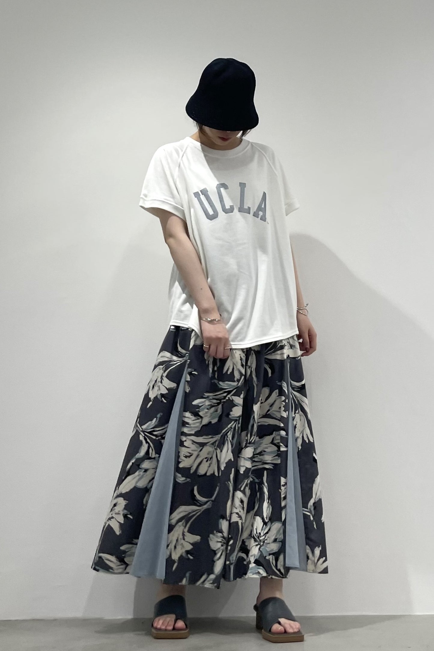 シルバーロゴプリントTシャツ　35408