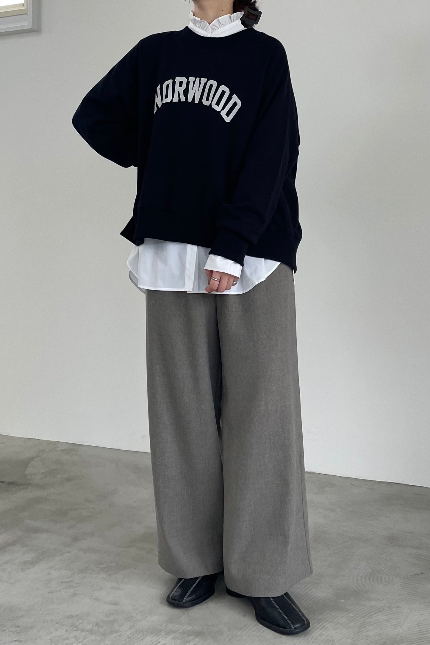 タックツイードストレートパンツ　23082