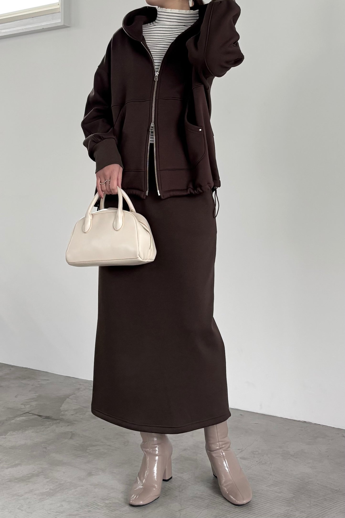 ダフィームートンタイトスカート　23168