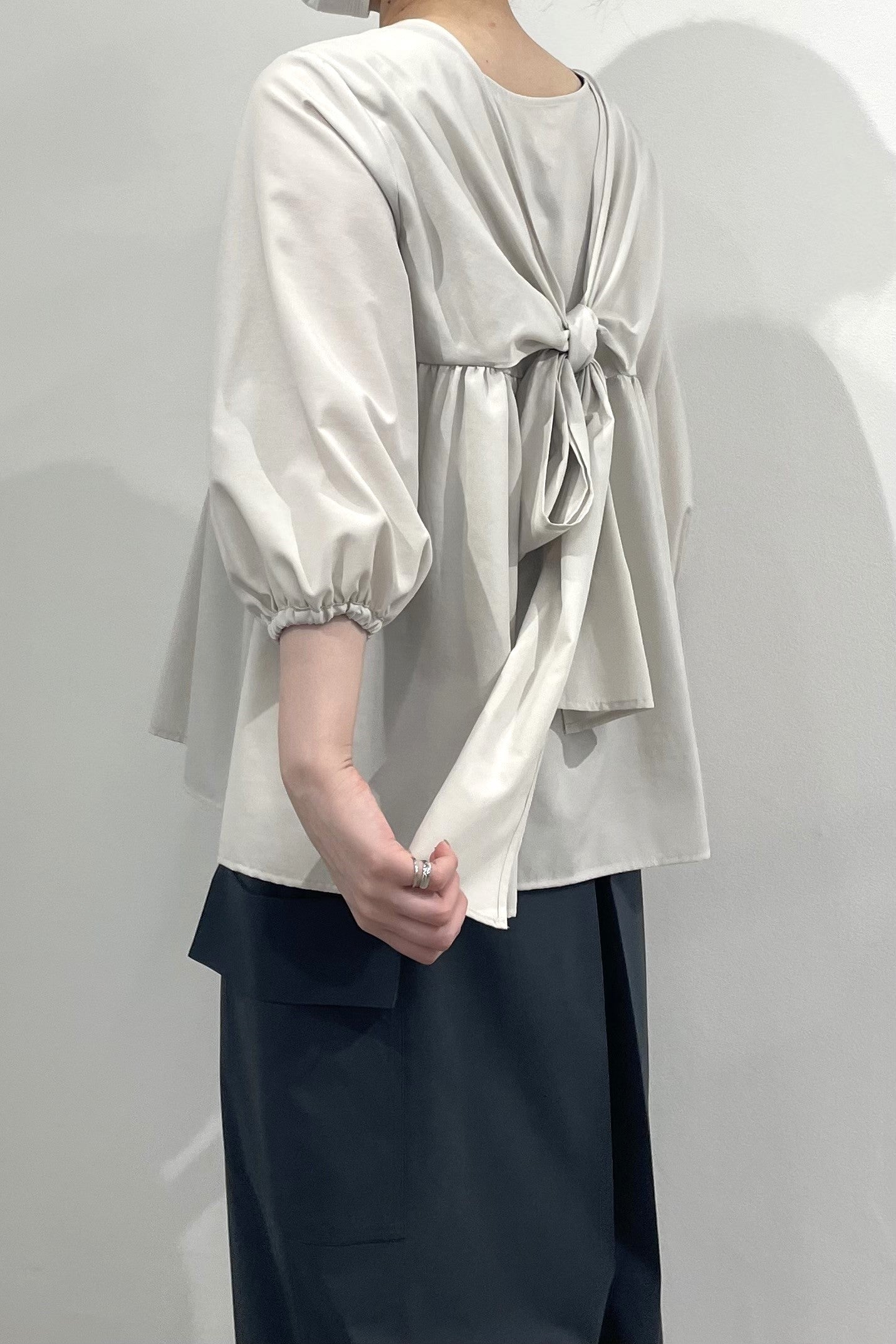 スクエアネックリボンブラウス　15766