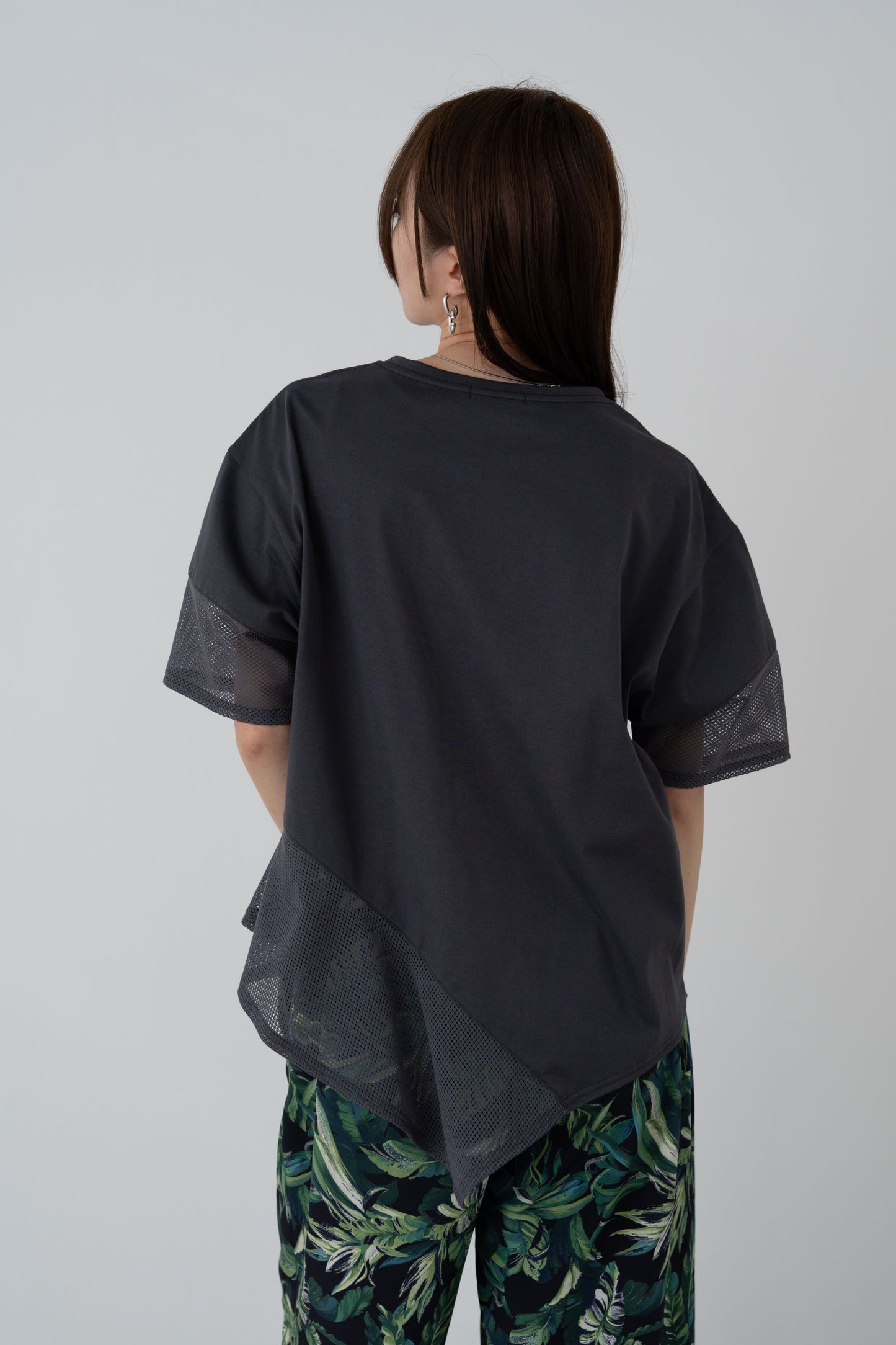メッシュチュールアシンメトリーカットソー　35372